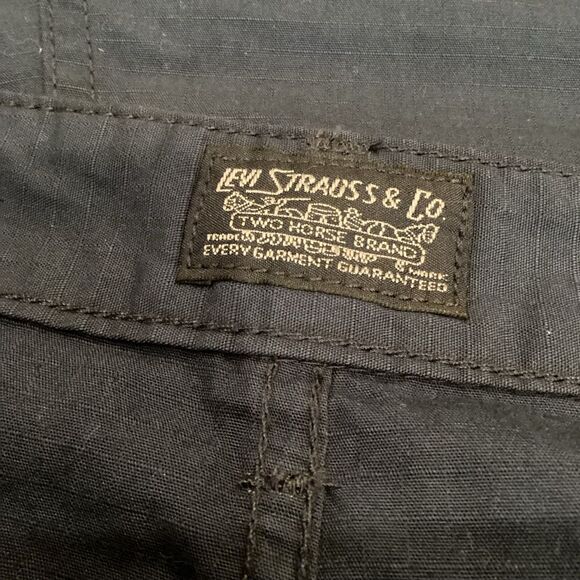 Levi’s Navy Blue Cargo Shorts Sz 40 - Picture 8 of 11